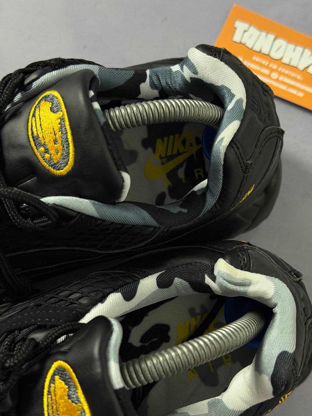 Tênis Nike Air Max 95 Corteiz - Preto e Amarelo