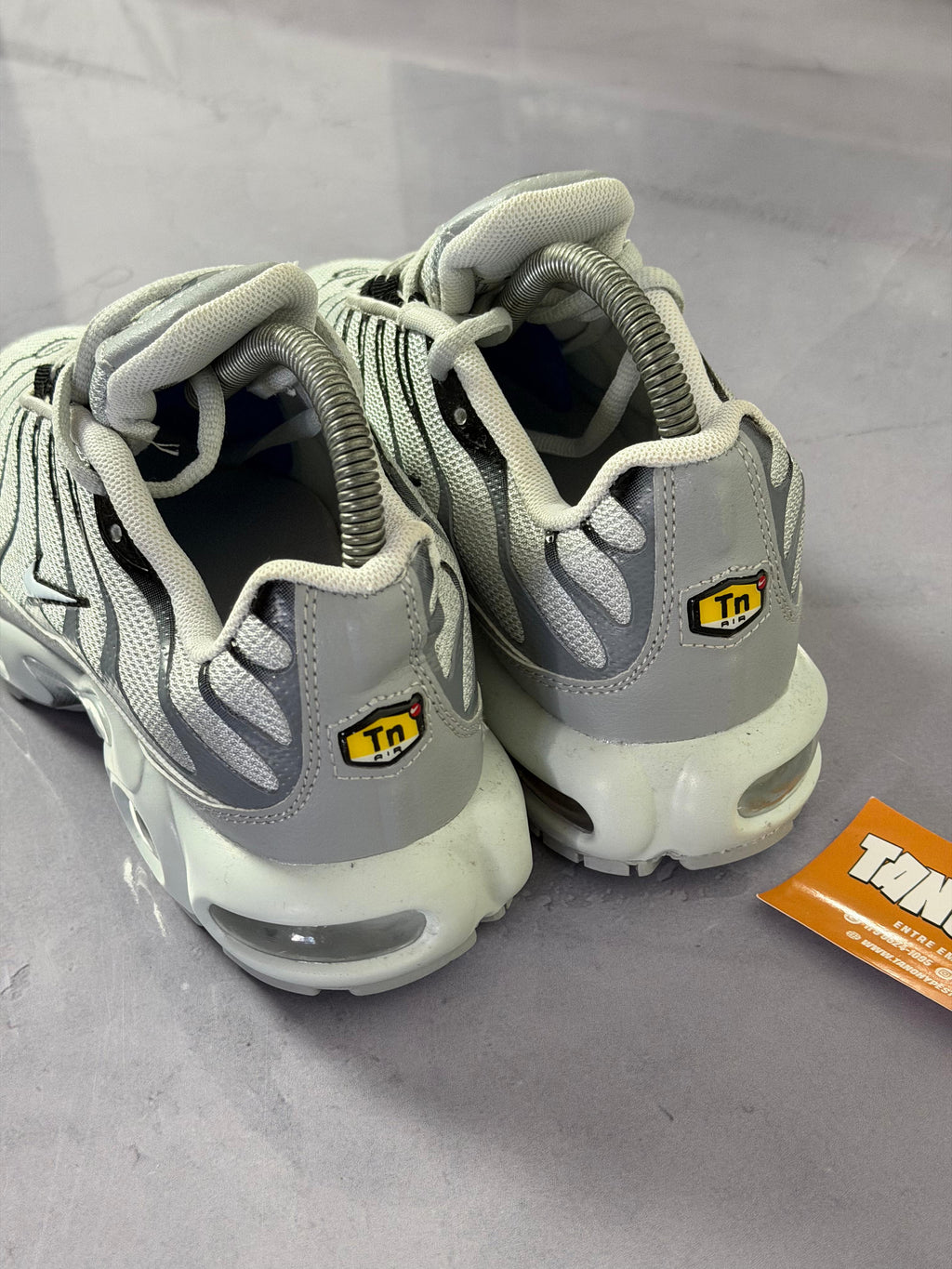 Tênis Nike Air Max Plus TN - Wolf Grey