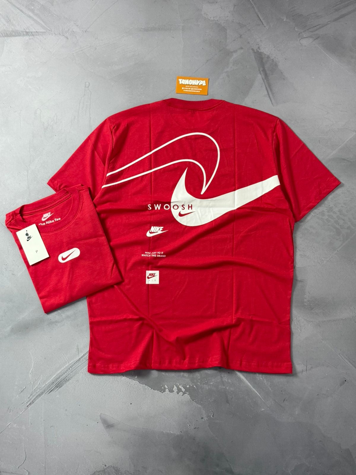 Camiseta Nike Swoosh Reverse - Vermelha