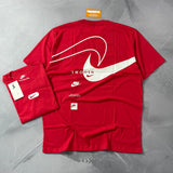Camiseta Nike Swoosh Reverse - Vermelha