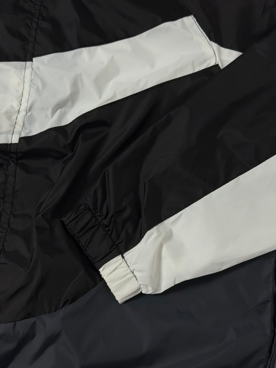 Corta Vento Nike Big Logo - Preto