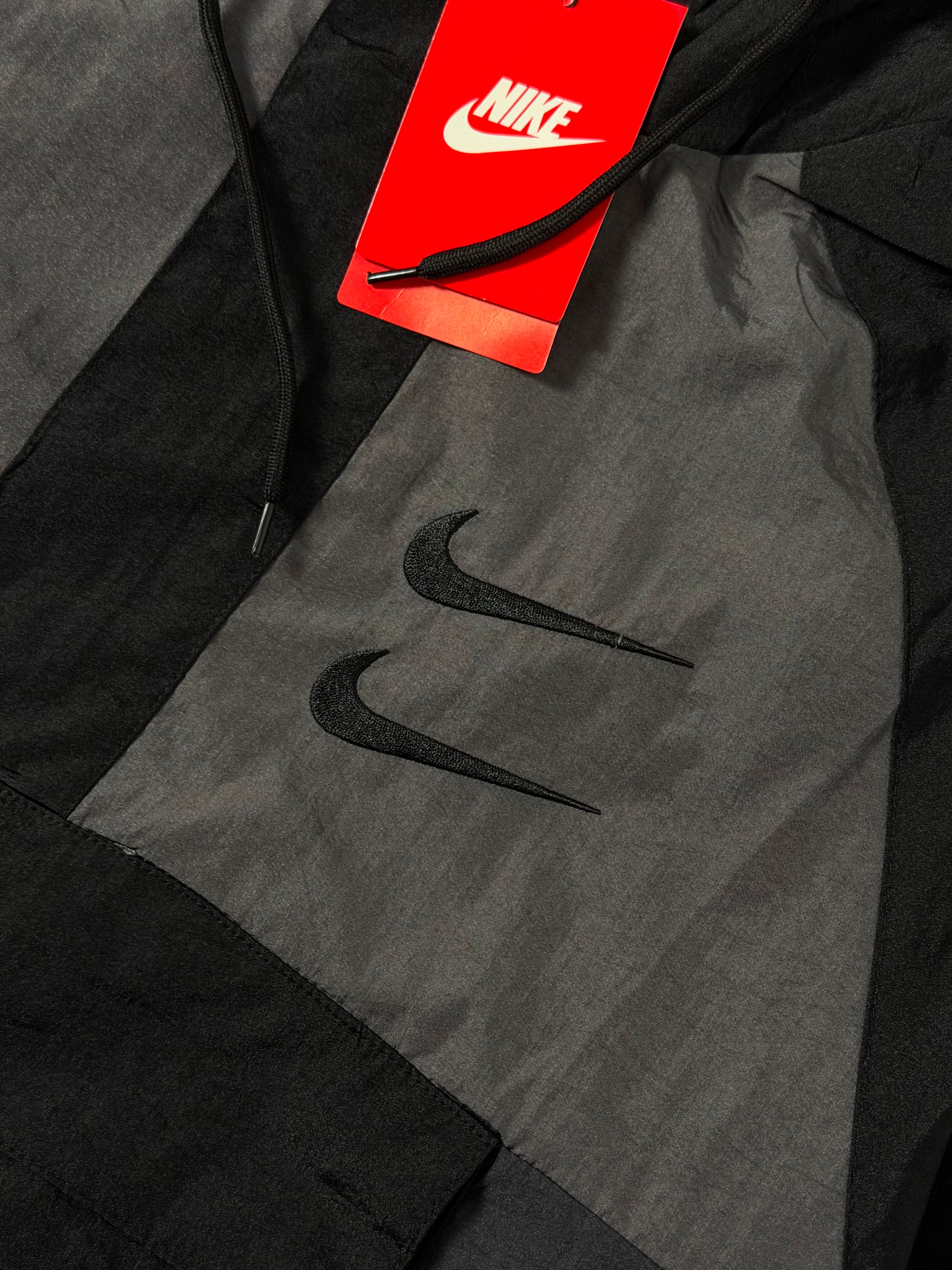 Corta Vento Nike Double Swoosh - Cinza