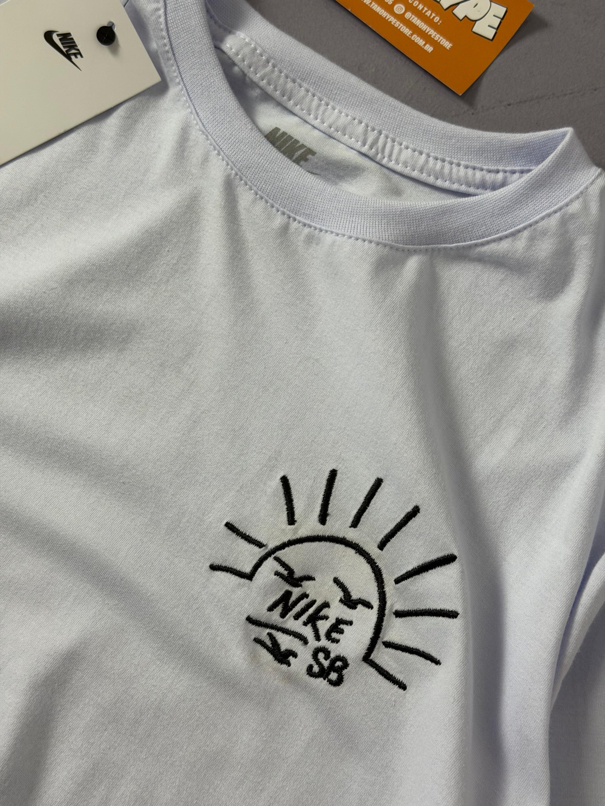 Camiseta Nike Sb Sunset - Branca