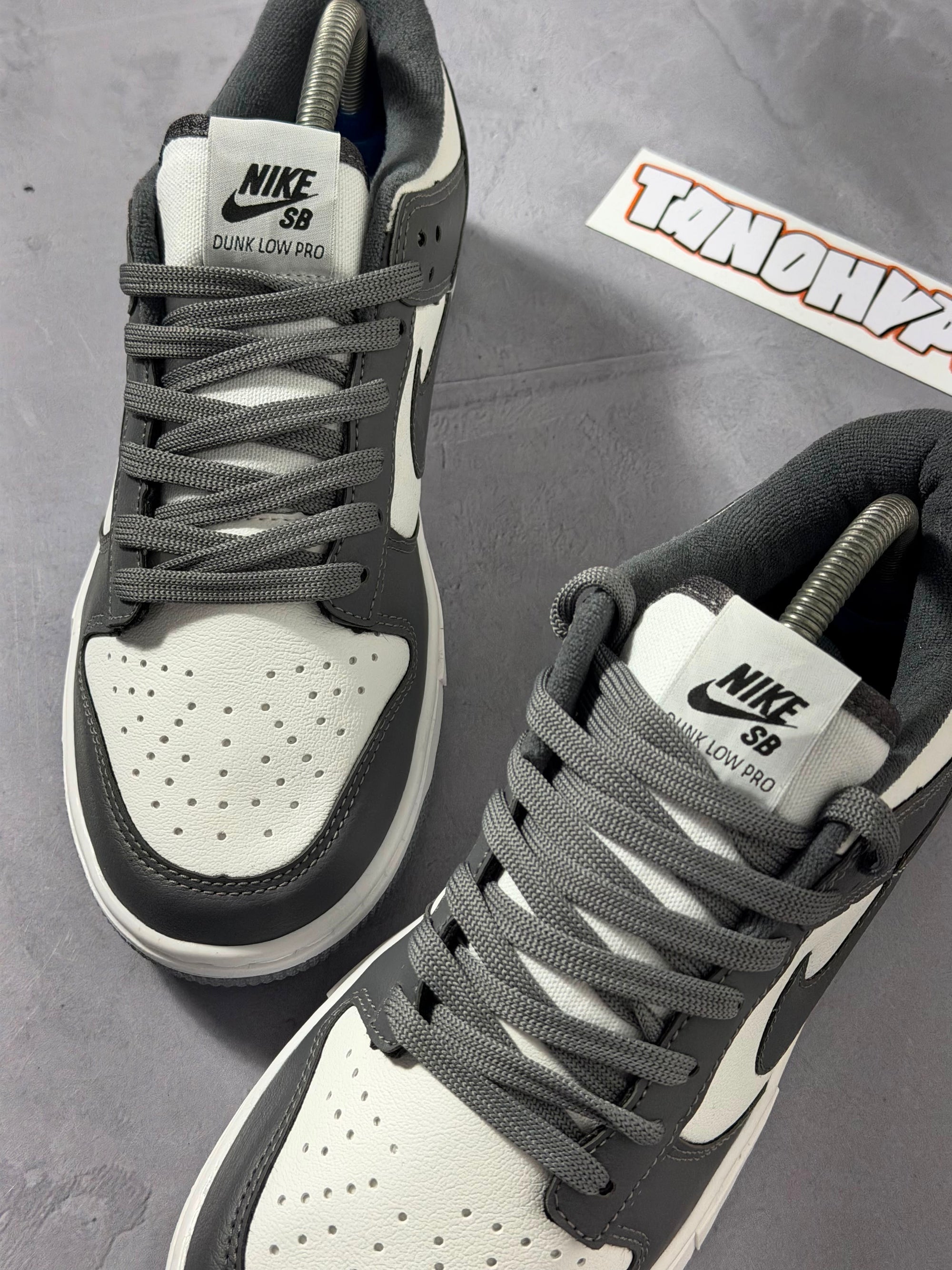 Tênis Nike Dunk Sb Low - Grey/White