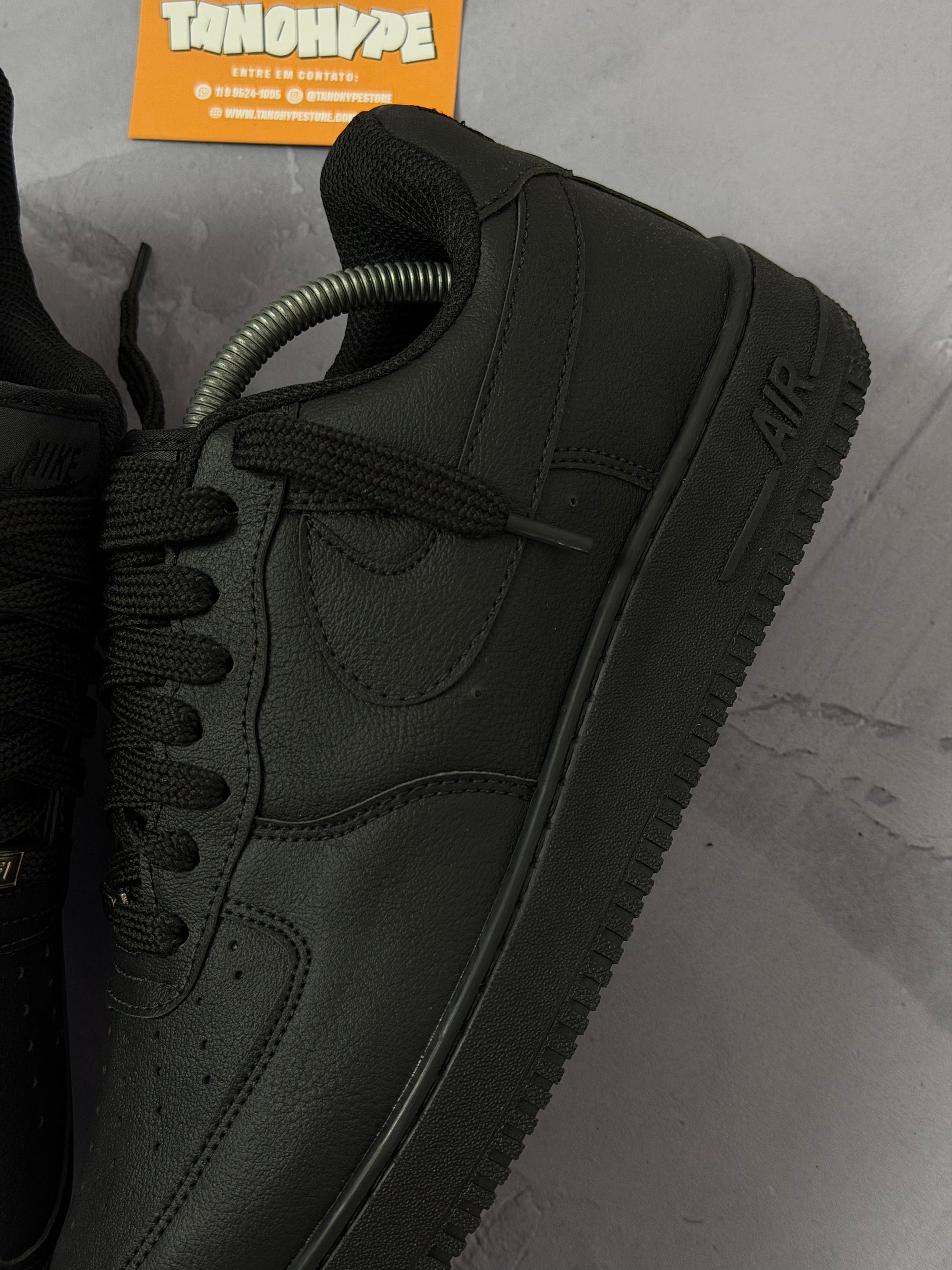 Tênis Nike Air Force 1 - Preto