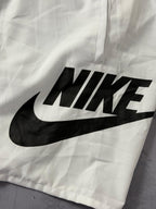 Shorts Tactel Nike Club - Branco