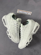 Tênis Nike Air Max 95 - Triple White