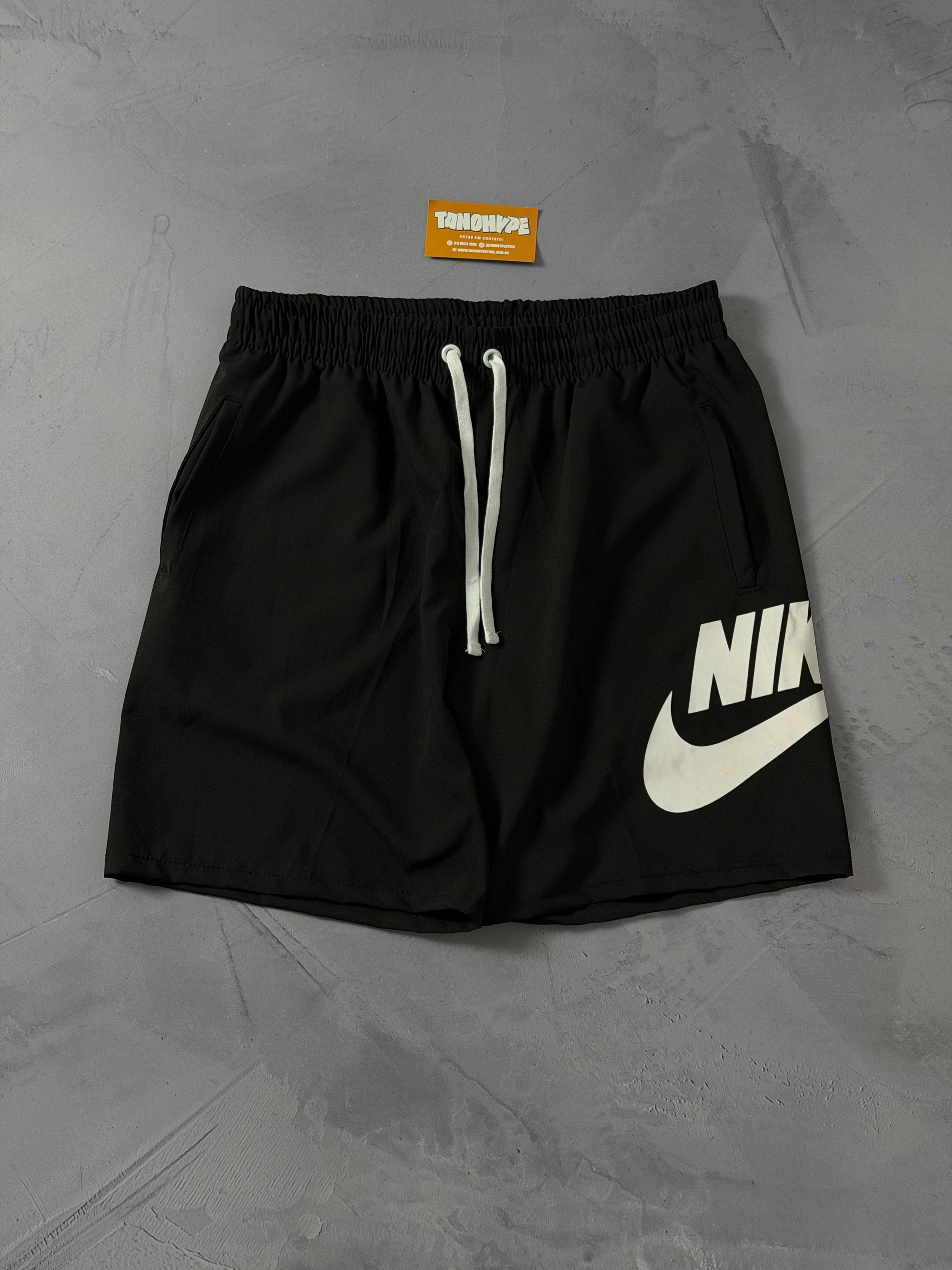 Shorts Tactel Nike Club - Preto