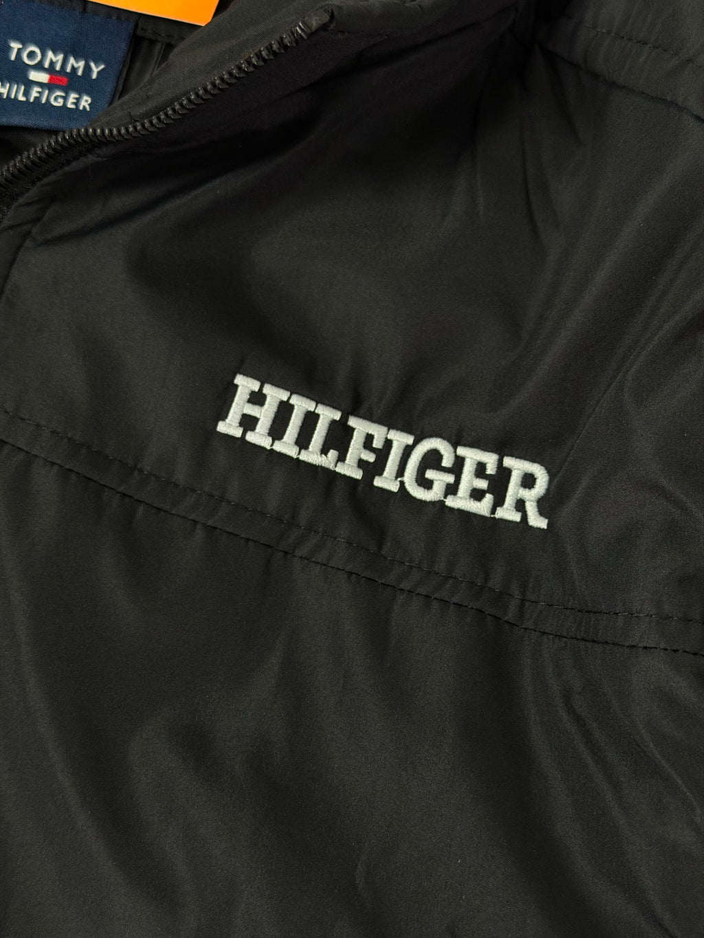 Jaqueta Velejador Tommy Hilfiger - Preto/Branco