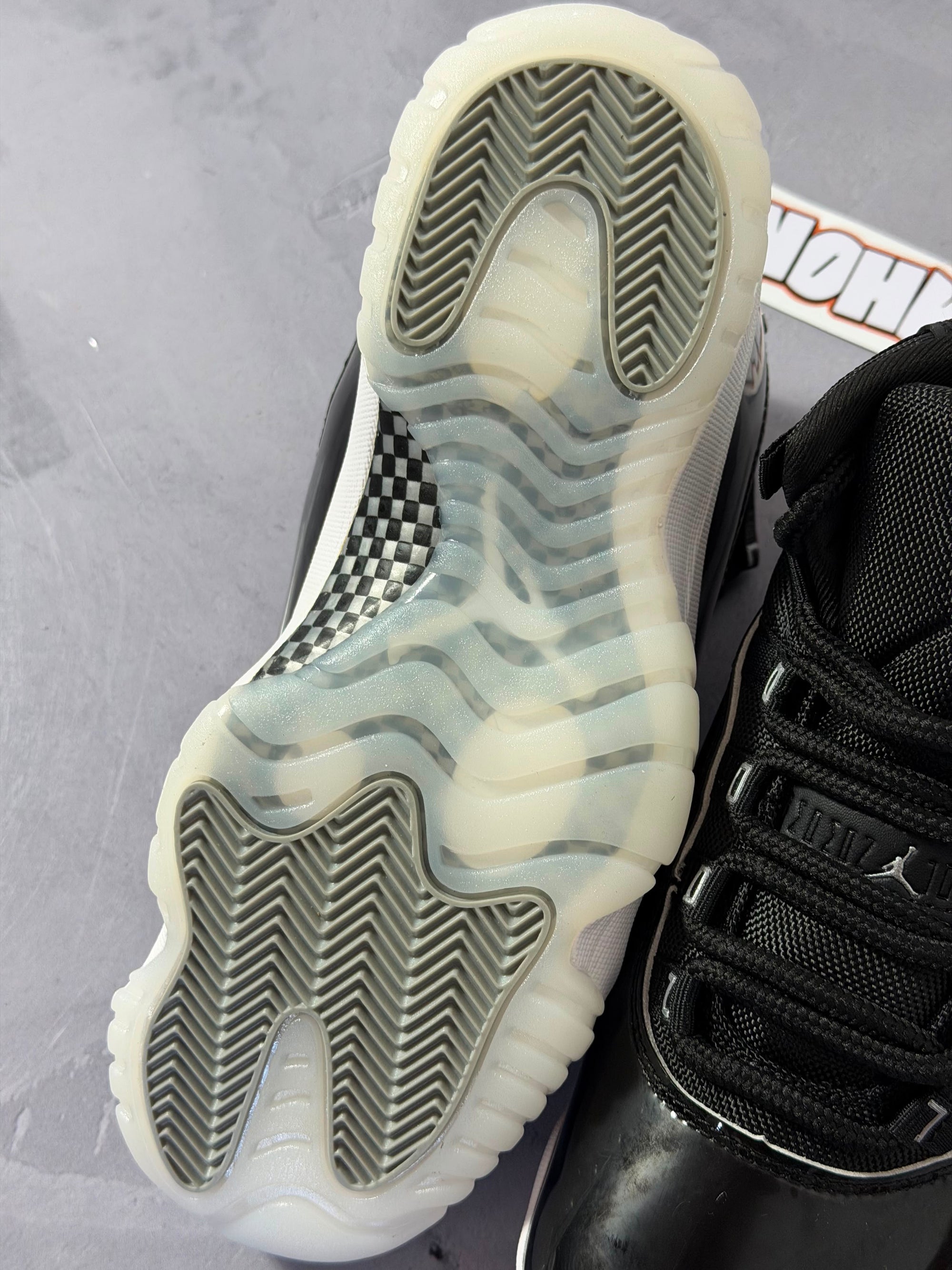 Tênis Nike Air Jordan 11 - Black