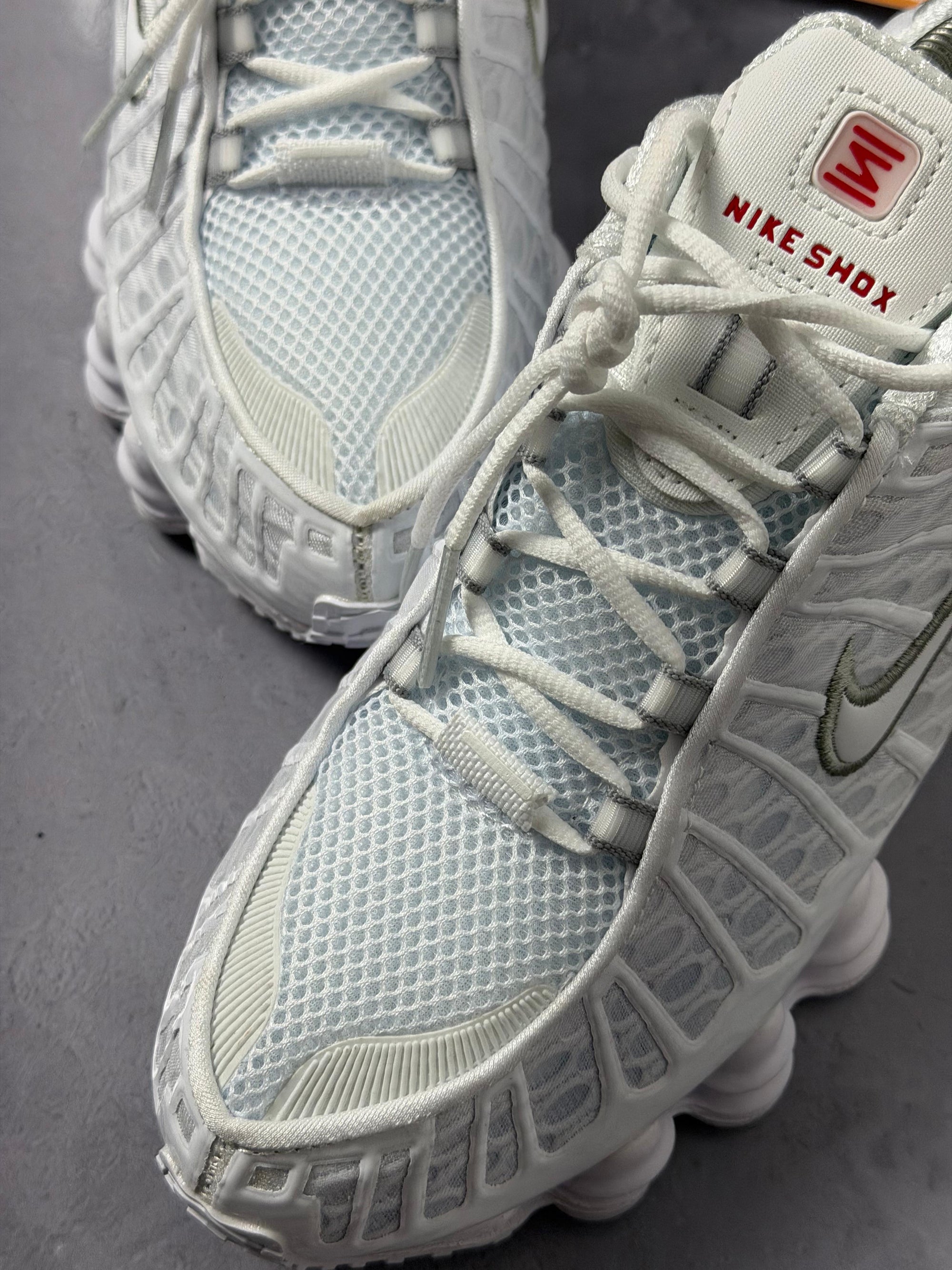 Tênis Nike Shox 12 Molas - Branco