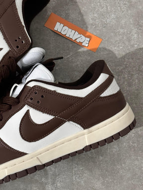 Tênis Nike Dunk - Marrom