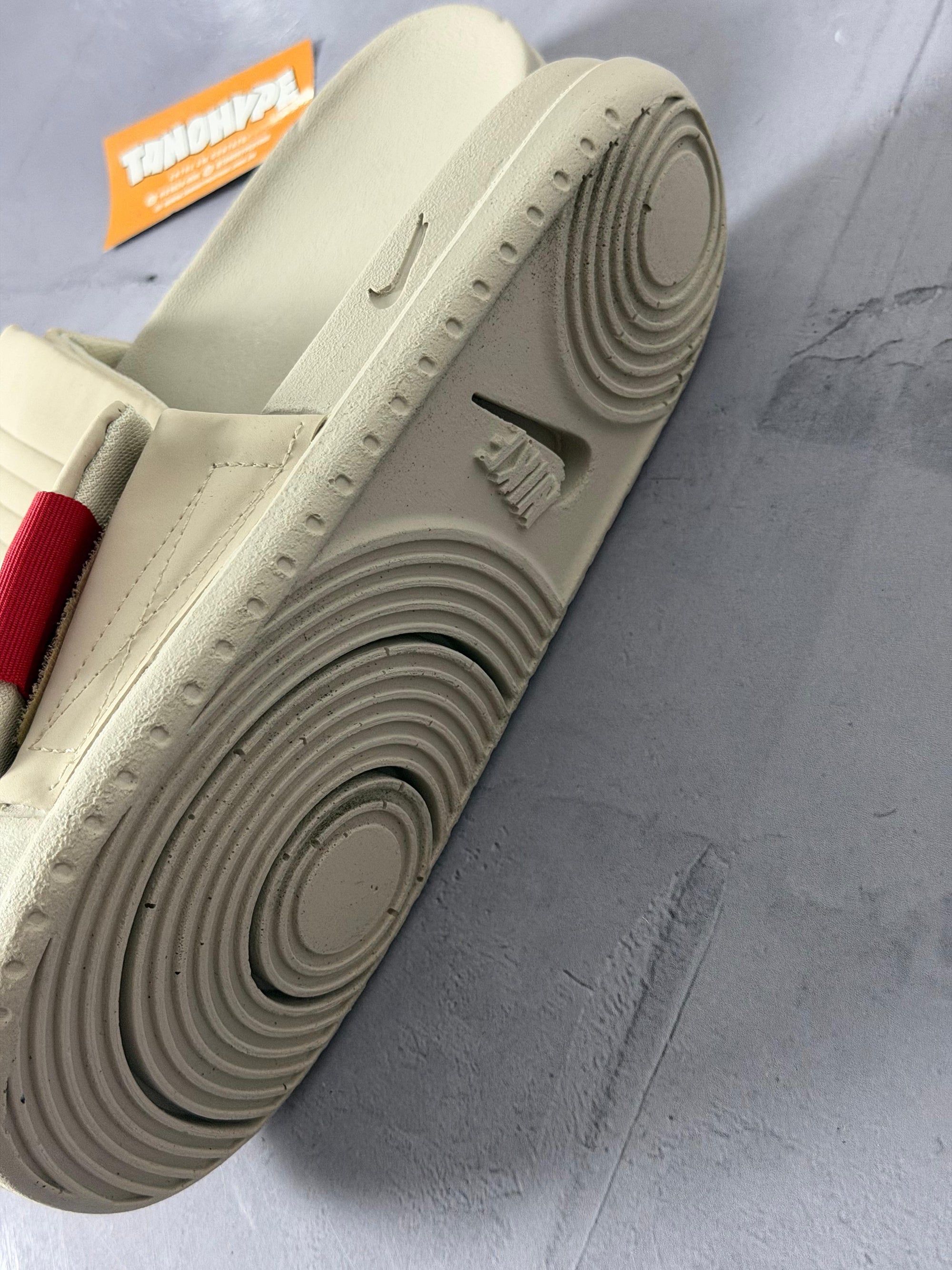 Chinelo Slide Nike Offcourt Adjust - Bege