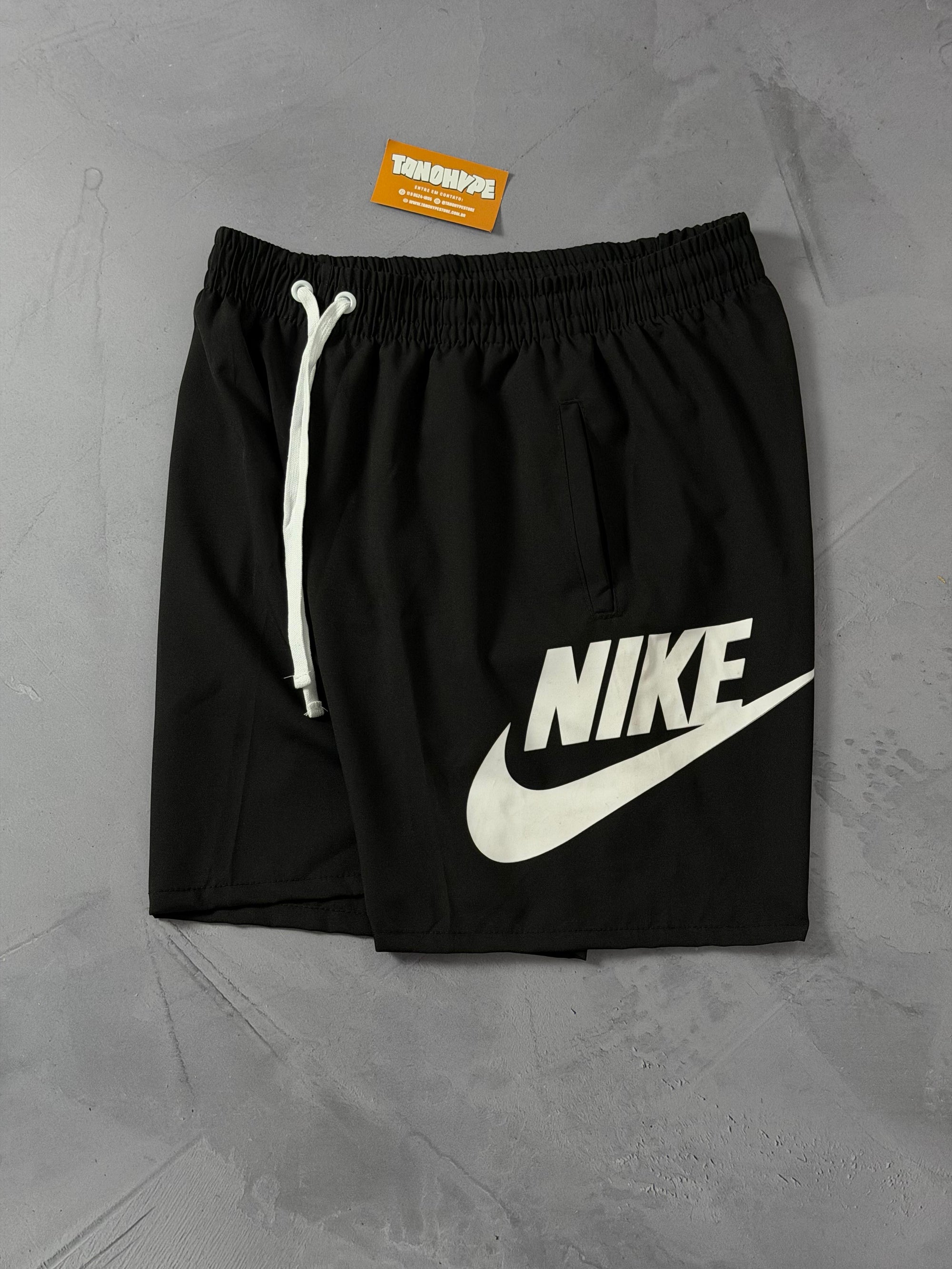 Shorts Tactel Nike Club - Preto