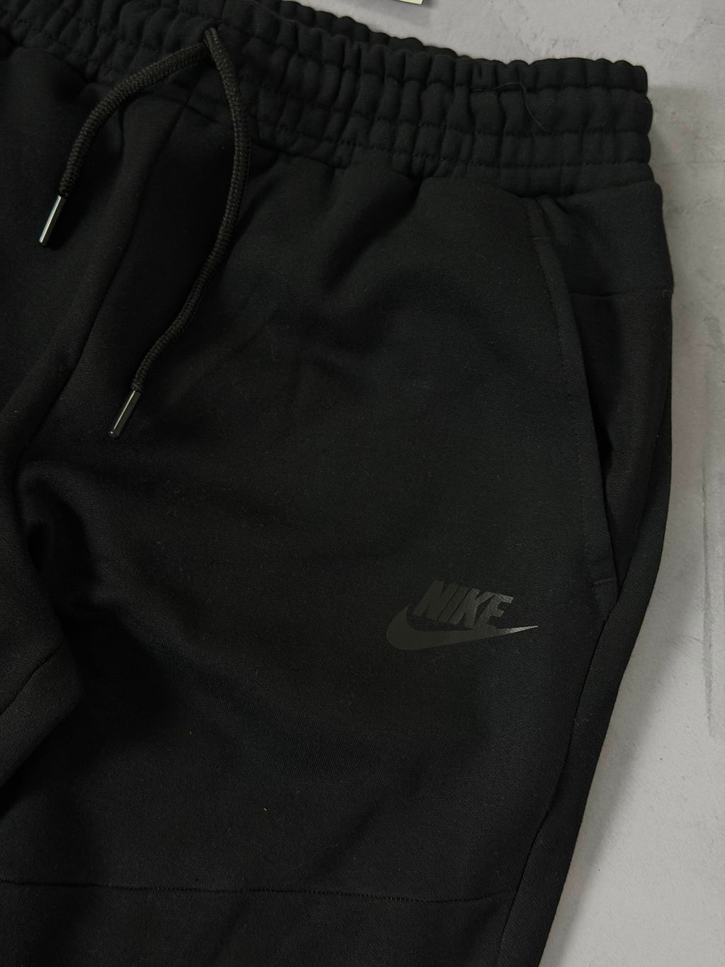 Conjunto Tech Fleece - Preto