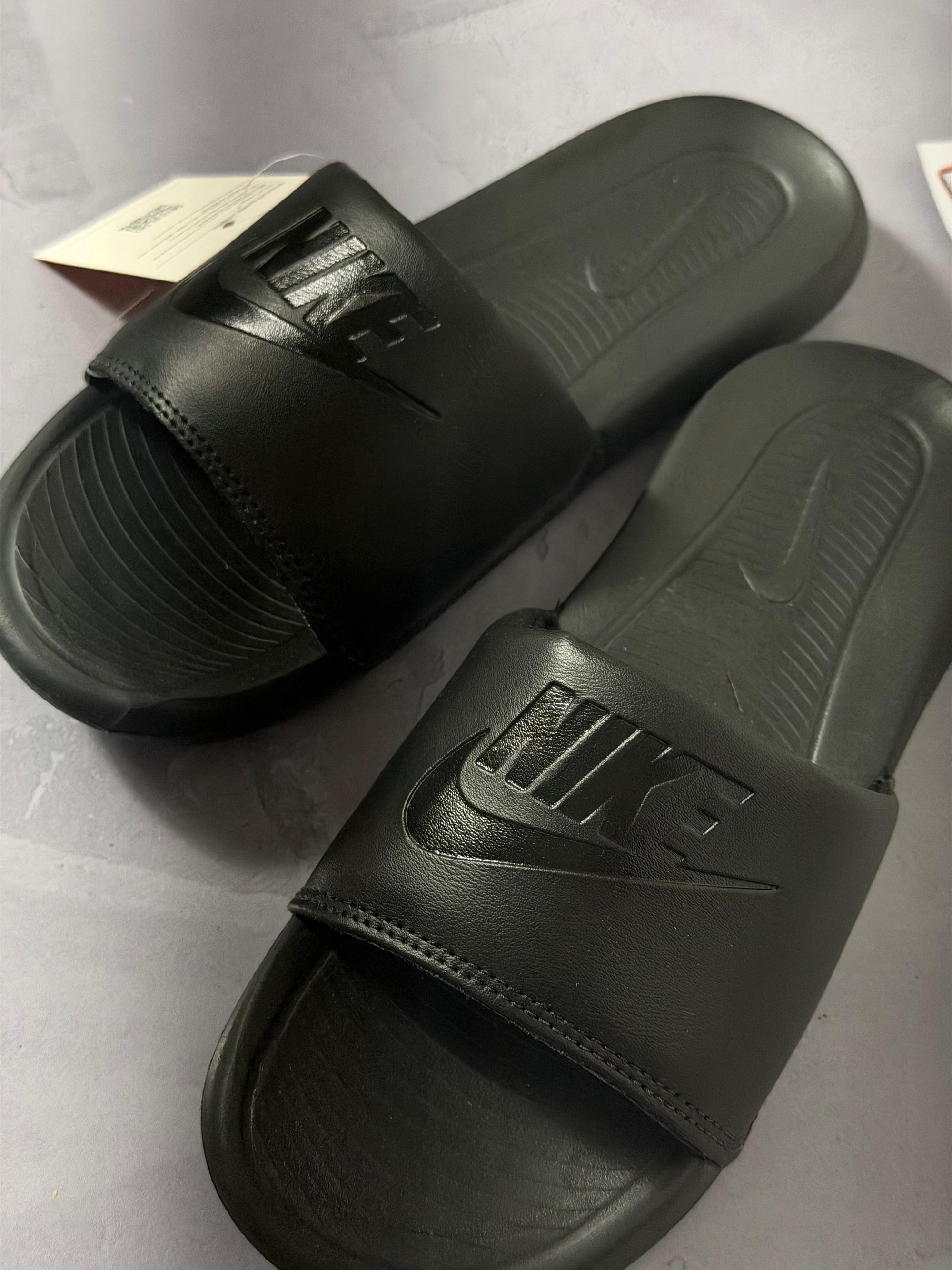 Chinelo Slide Nike Victori - All Black
