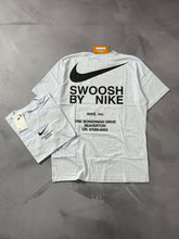 Camiseta Nike By Swoosh - Branca
