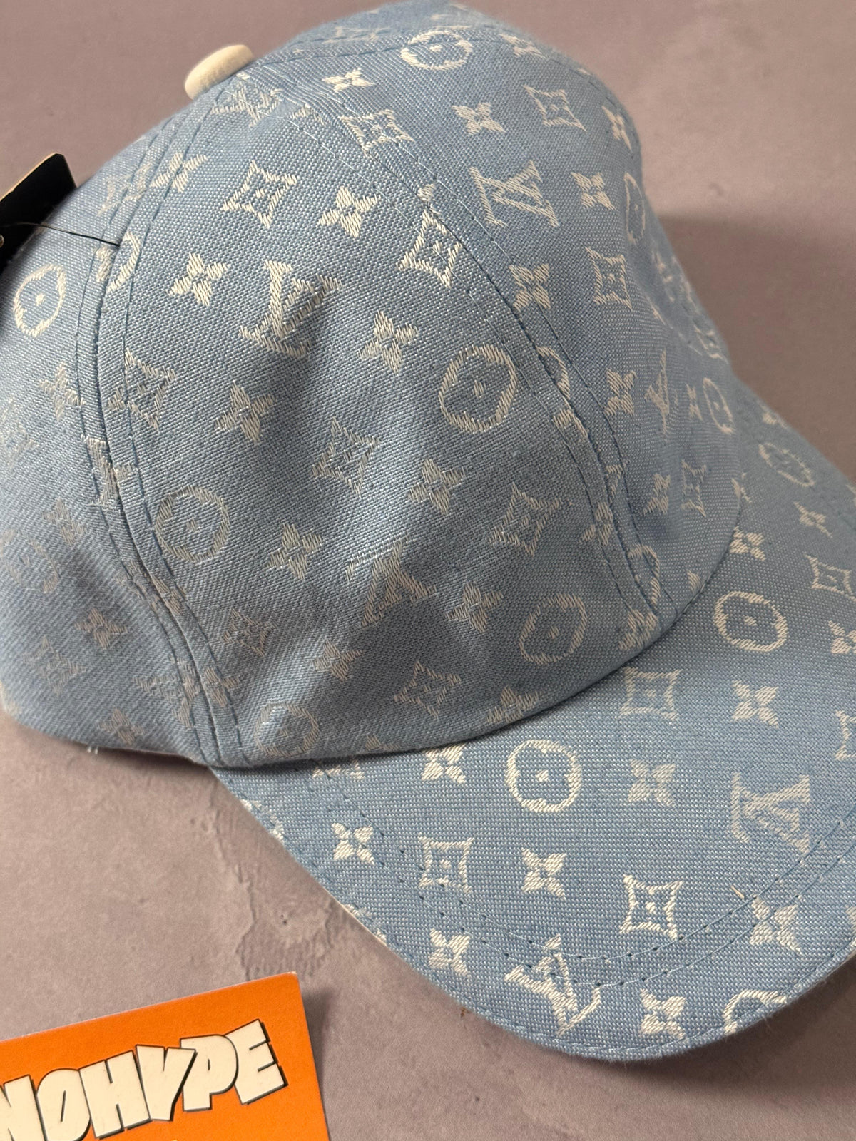 Boné Lv Monocromático - Azul