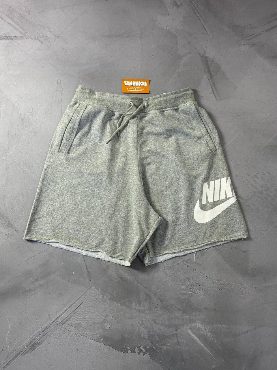 Shorts Moletom Nike Icon - Cinza