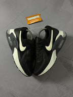 Tênis Nike Air Max Excee - Preto/Branco