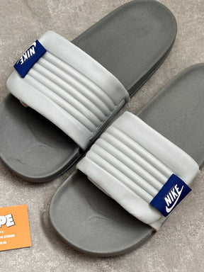 Chinelo Slide Nike Offcourt Adjust - Cinza