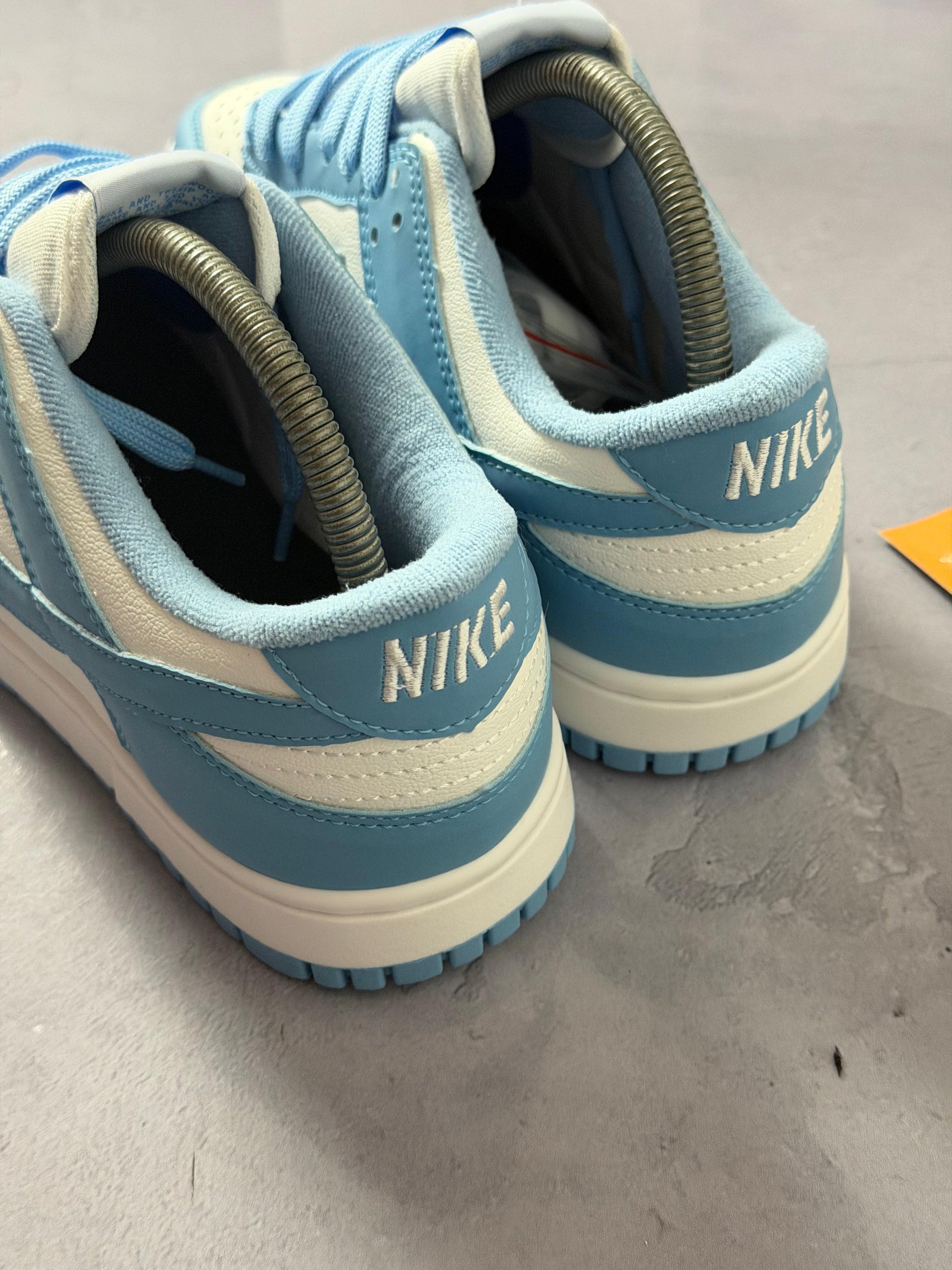 Tênis Nike Dunk Sb Low - Azul Bebê