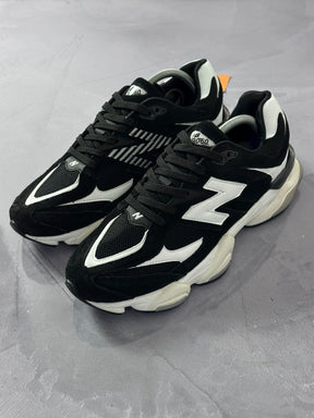 Tênis New Balance 9060 - Preto e Branco