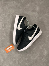 Tênis Nike Dunk Sb Low - Preto/Branco