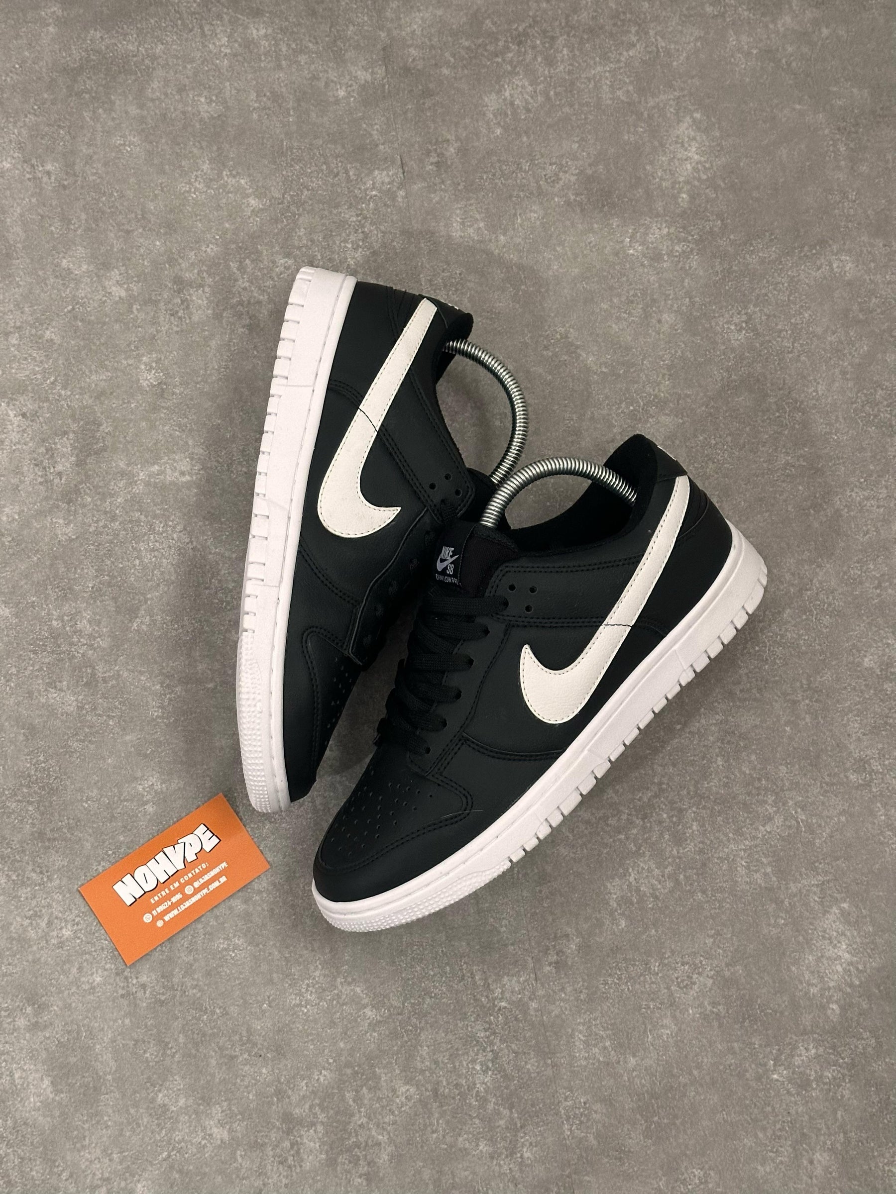 Tênis Nike Dunk Sb Low - Preto/Branco