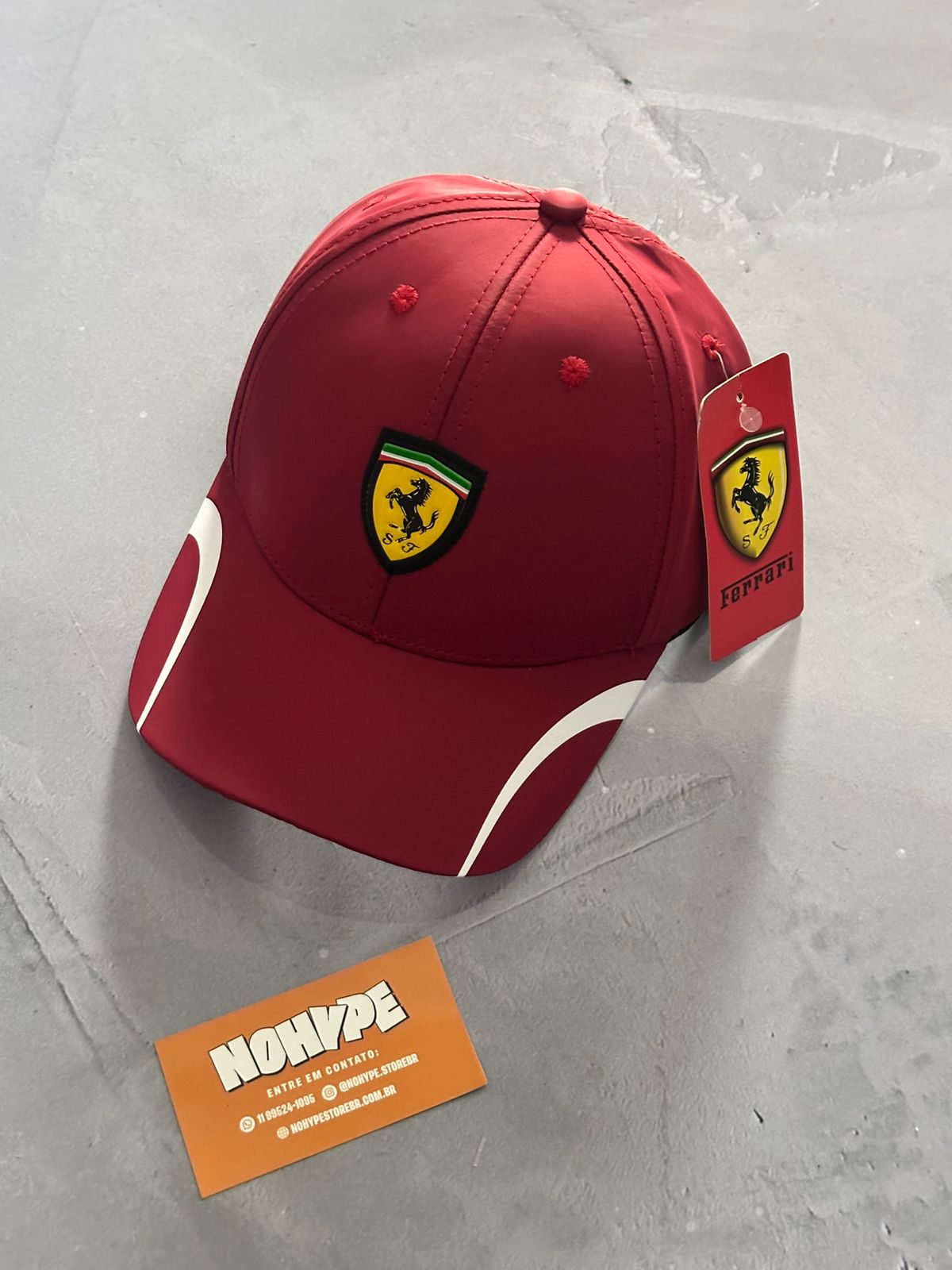 Boné Puma x Ferrari - Vermelho