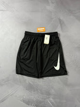 Shorts AeroDry Nike Big Swoosh - Preto