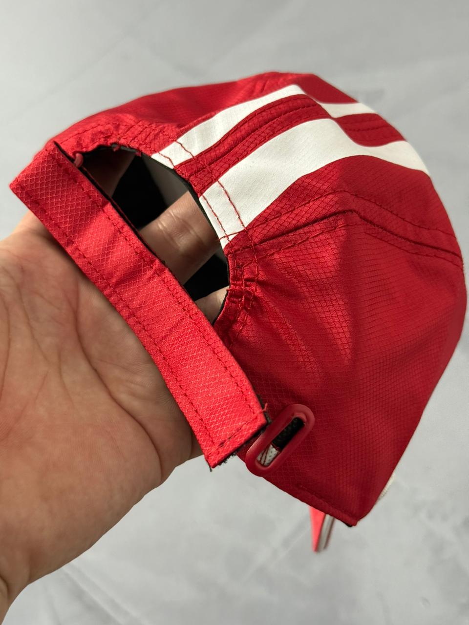 Boné Lacoste Faixa - Vermelho