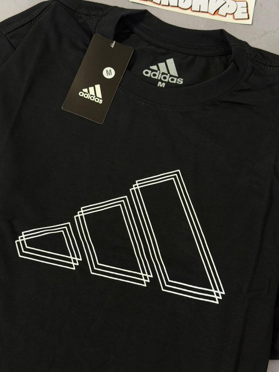 Camiseta Adidas Logo Vazada - Preto
