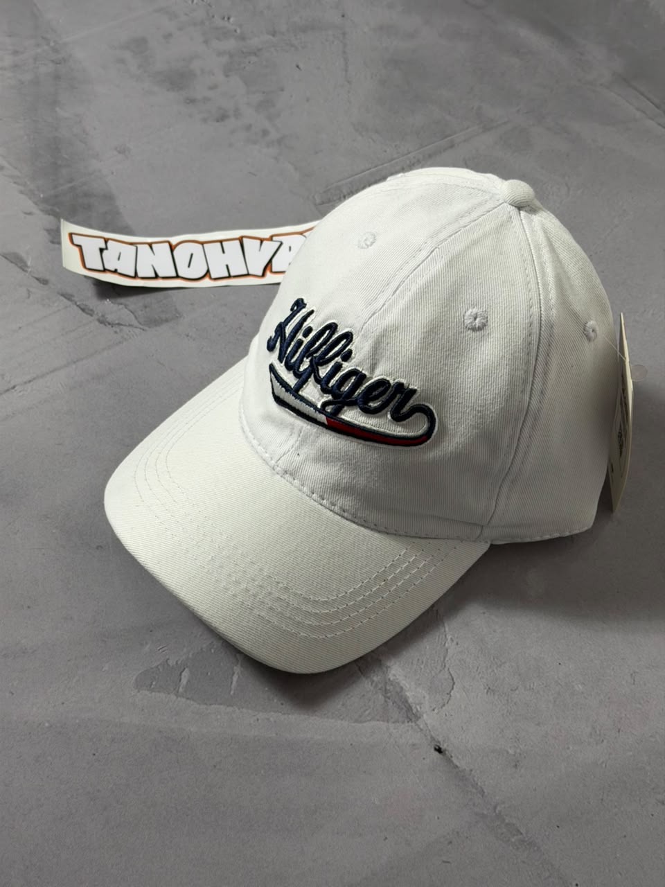 Boné Tommy Hilfiger Escrita - Branco