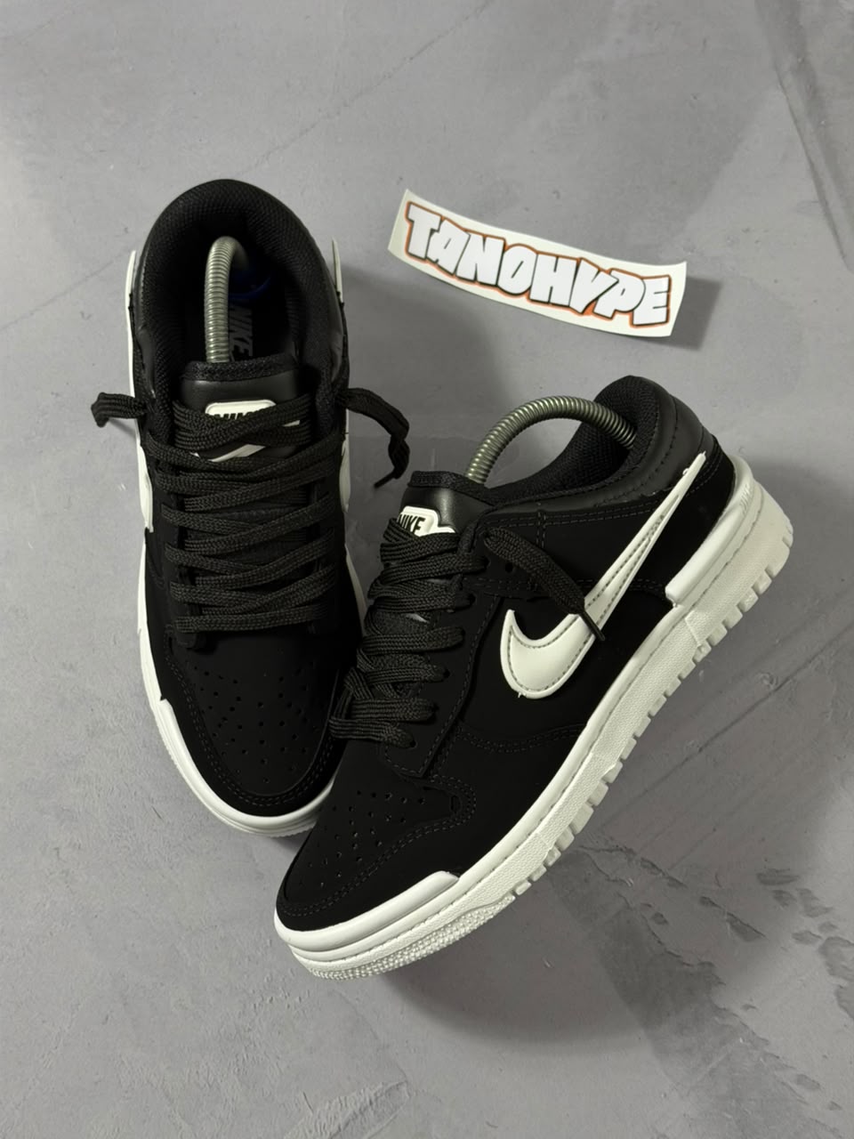 Tênis Nike Dunk Twist - Preto e Branco