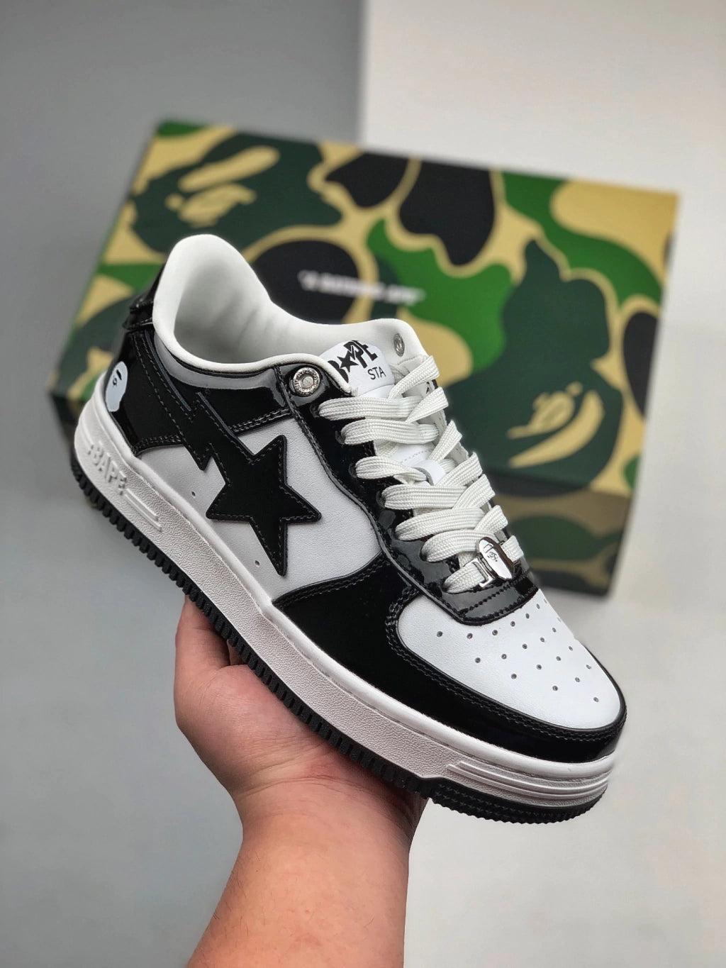 Tênis Bape Sta Low - Preto/Branco