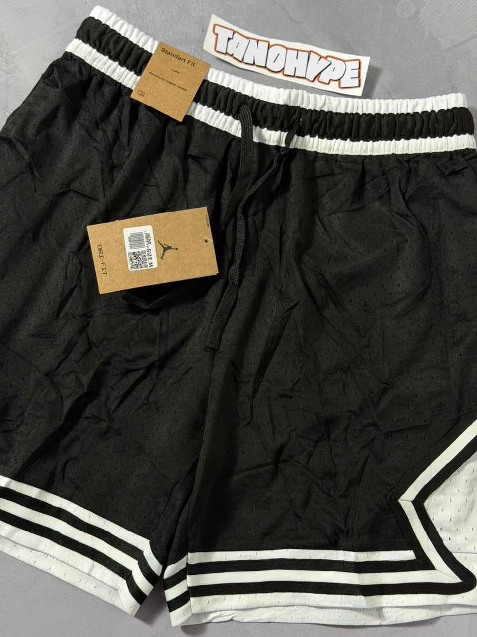 Shorts Jordan Diamond Dri Fit - Preto e Branco