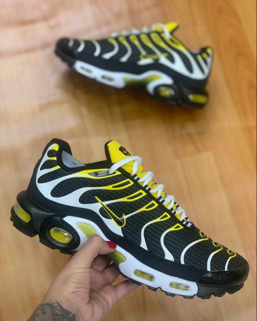 Tênis Nike Air Max Plus TN - Táxi
