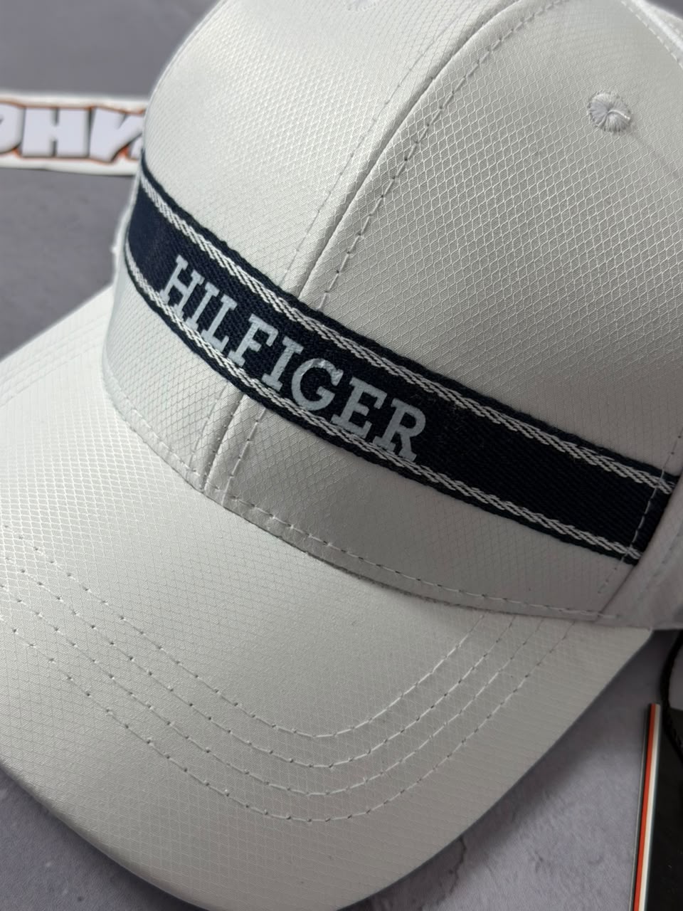 Boné Tommy Hilfiger Faixa - Branco