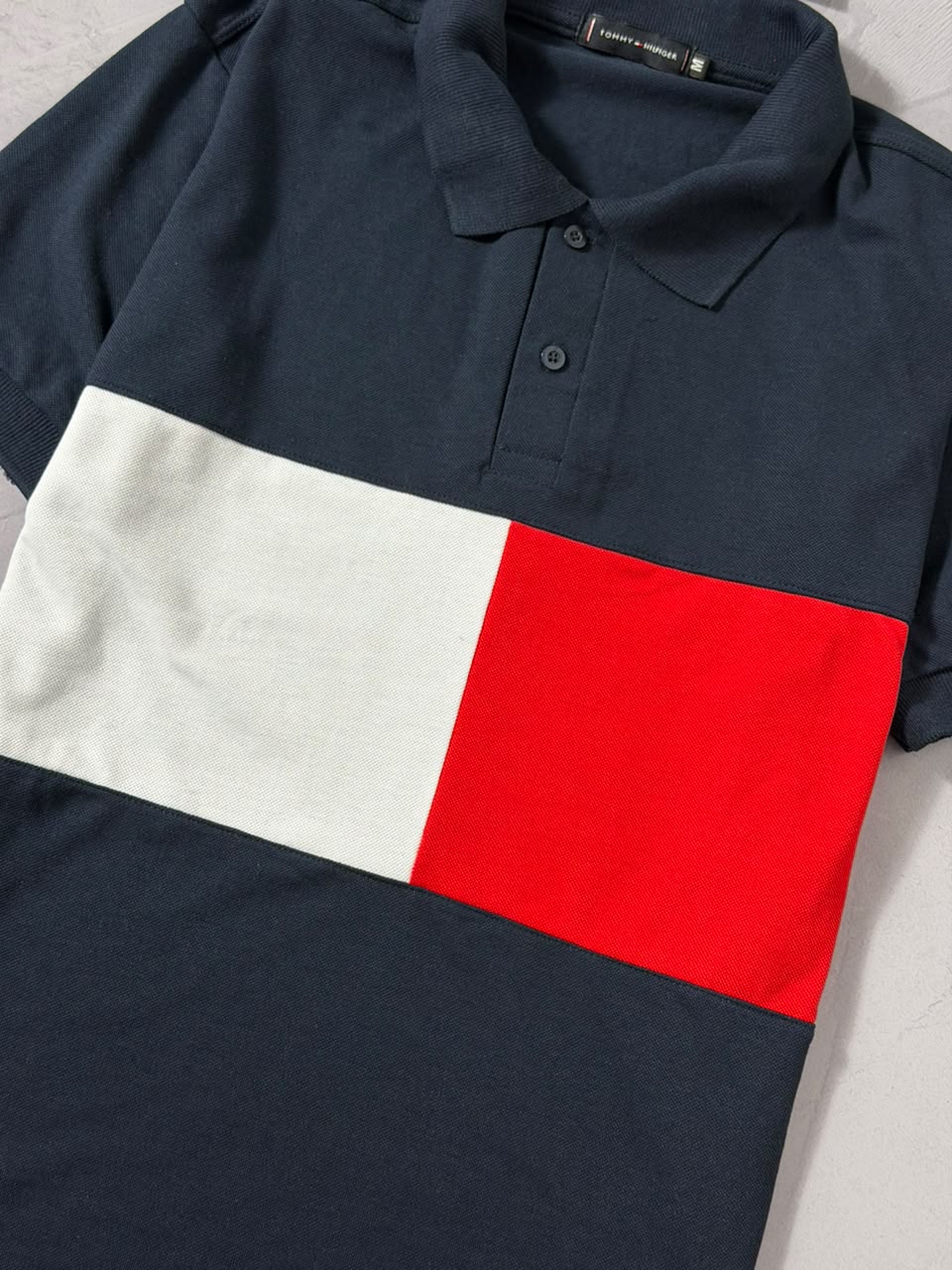 Polo Tommy Hilfiger Bandeirão - Azul Marinho