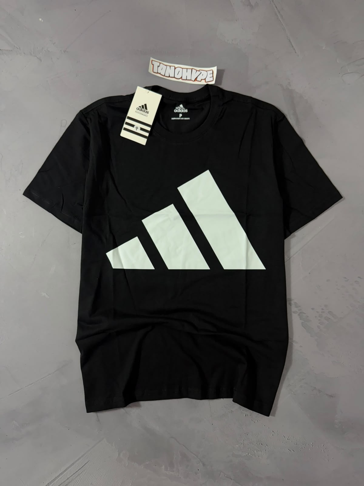 Camiseta Adidas Big Logo - Preto